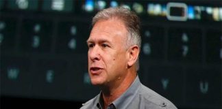 Apple pazarlama sefi Phil Schiller